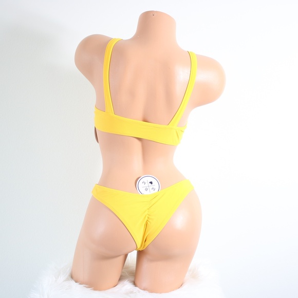Yellow Front Tie Knot High Cut Ruched Brazilian Bikini Set Size Small - Picture 4 of 5